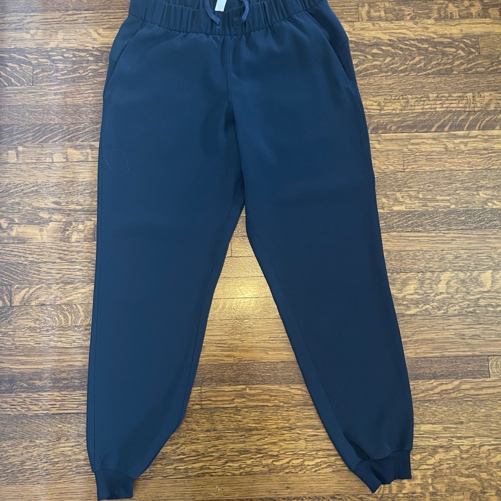 Lululemon high waisted jogger navy blue